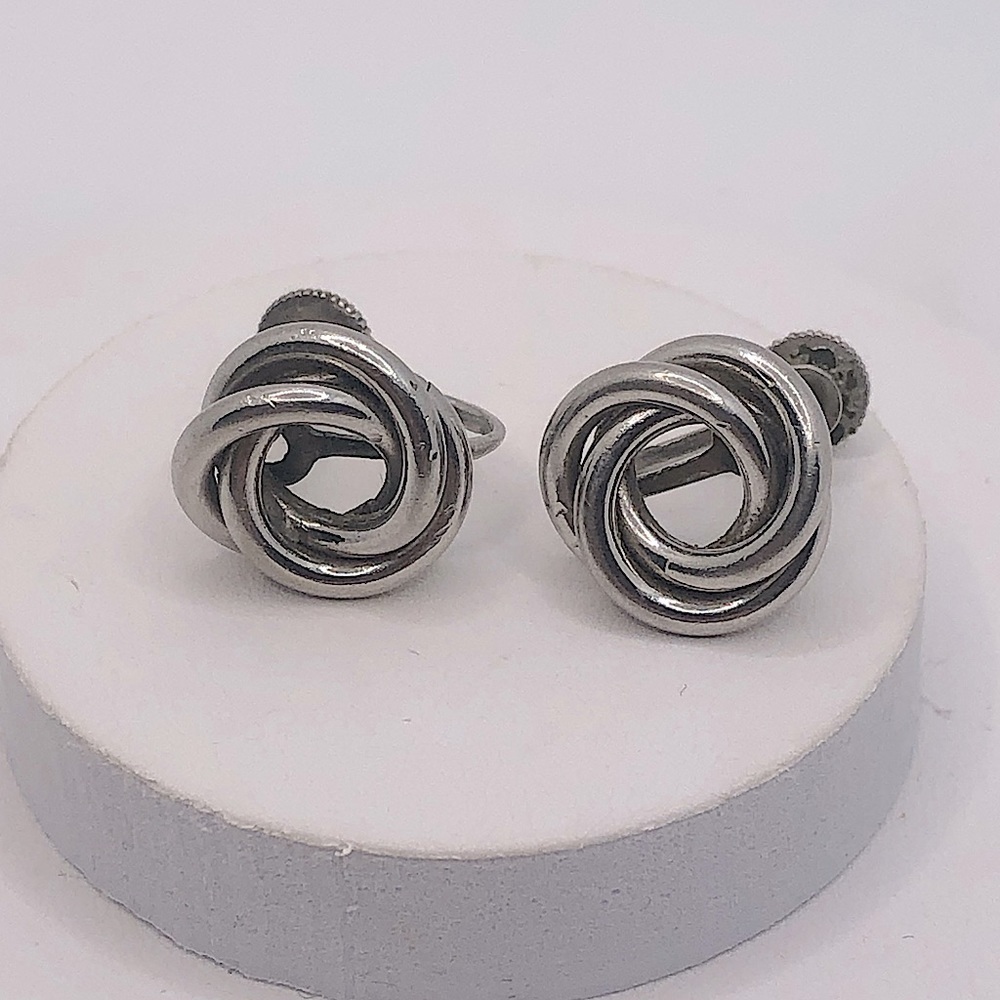 Vtg Coro Silver Tone Tri Circle Interwoven Circles Screw / Clip On Earrings .6”